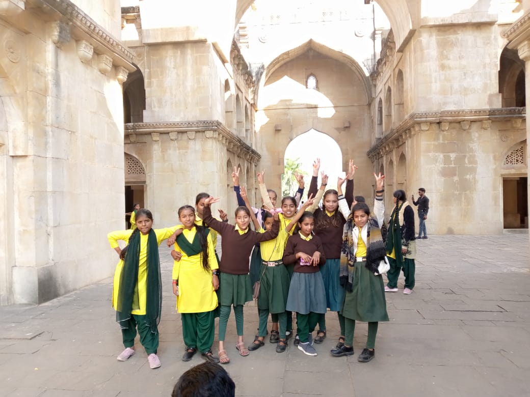 Badal Mahal Chanderi